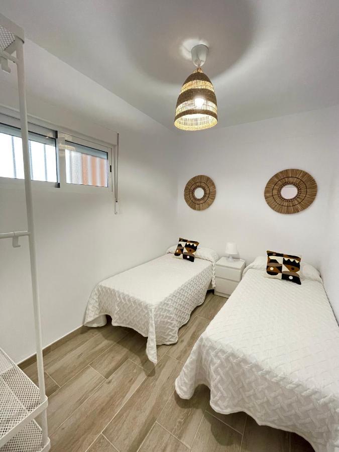 Nuevo, A 50 Metros De La Playa Y Con Vistas Al Mar Appartement