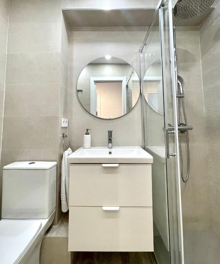 Appartement Nuevo, A 50 Metros De La Playa Y Con Vistas Al Mar
