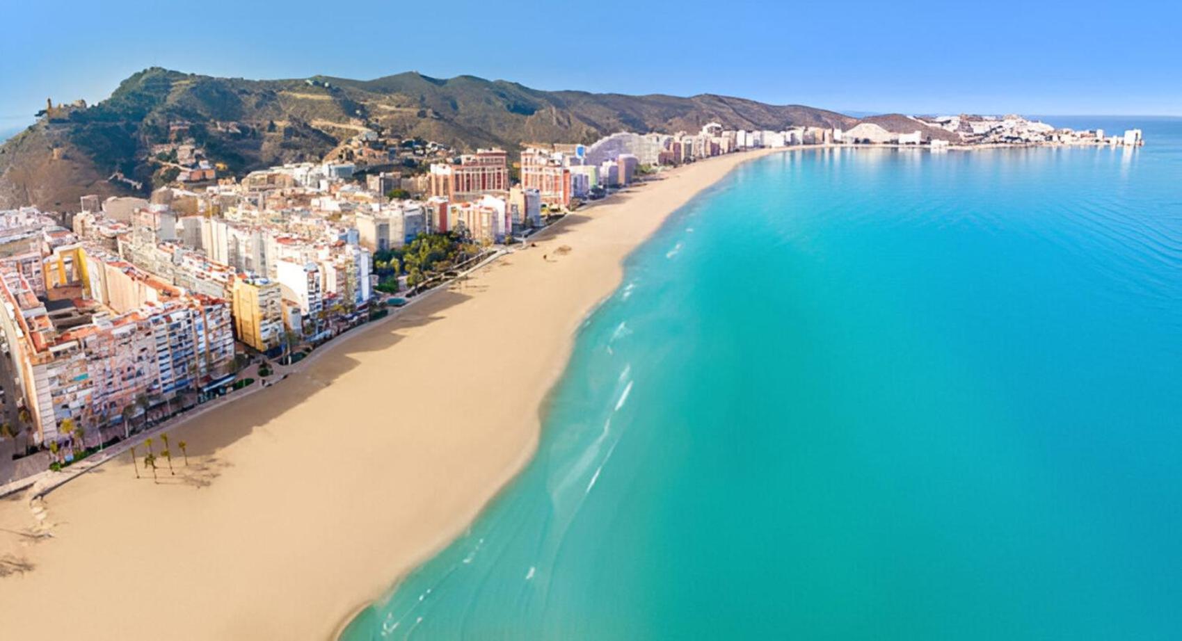 Nuevo, A 50 Metros De La Playa Y Con Vistas Al Mar Cullera