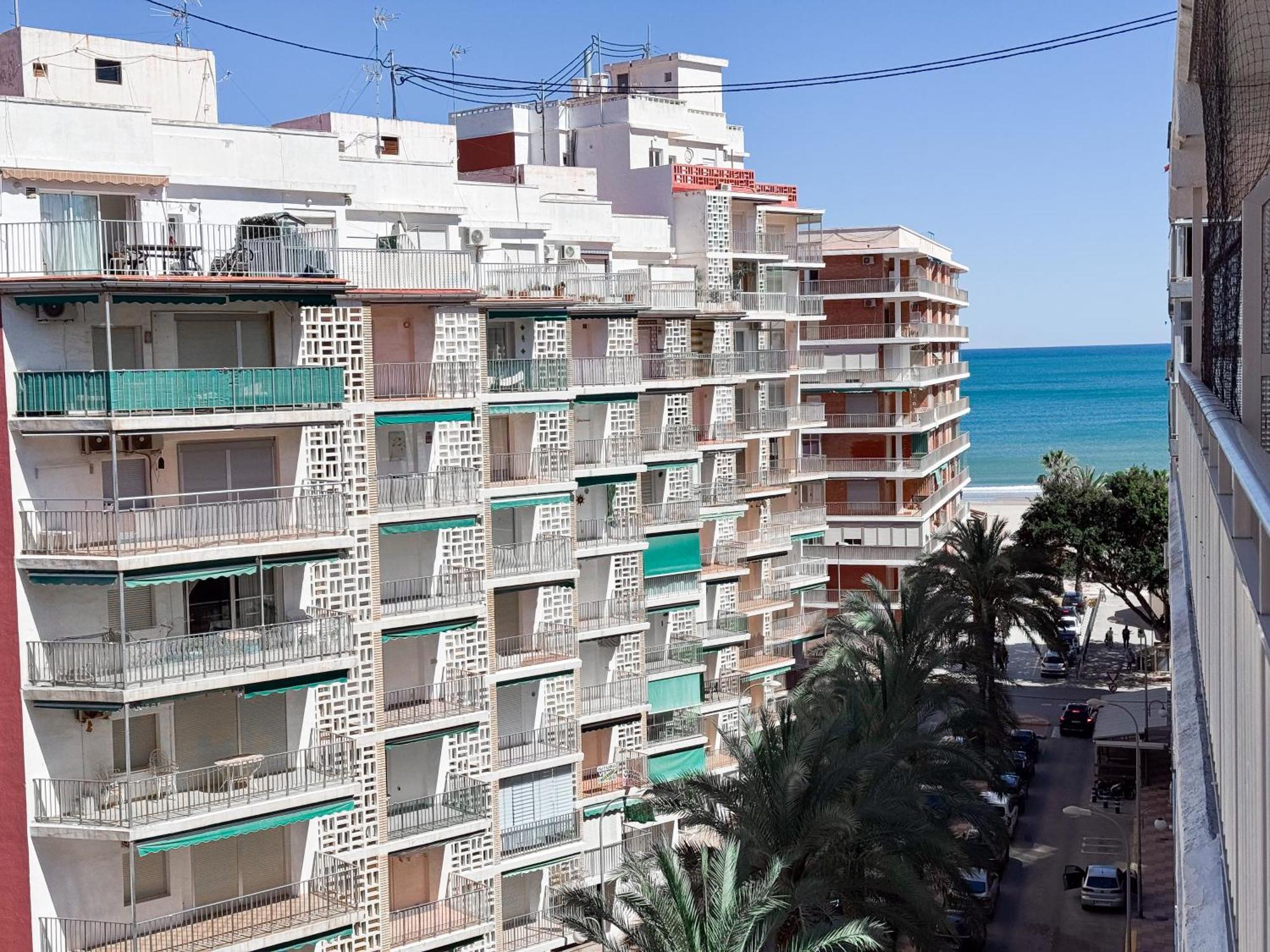 Appartement Nuevo, A 50 Metros De La Playa Y Con Vistas Al Mar Cullera
