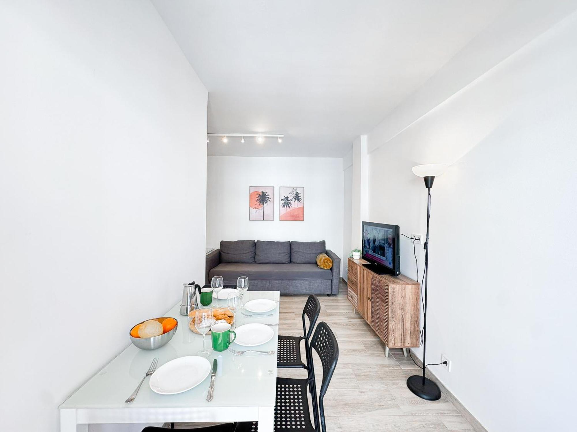 Nuevo, A 50 Metros De La Playa Y Con Vistas Al Mar Appartement