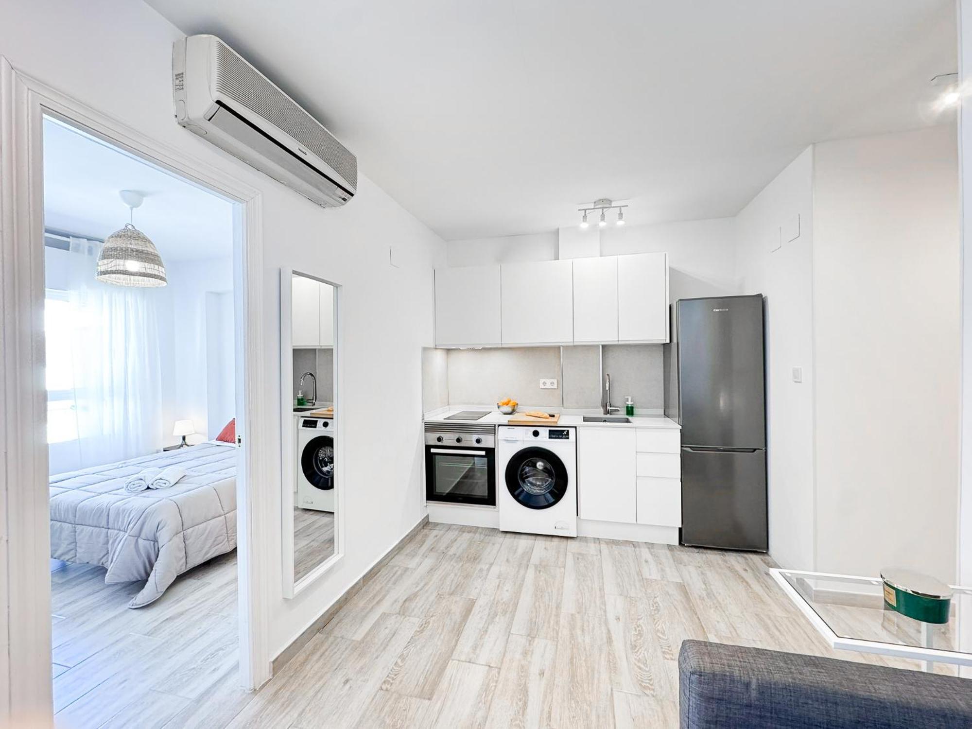 Nuevo, A 50 Metros De La Playa Y Con Vistas Al Mar Appartement *